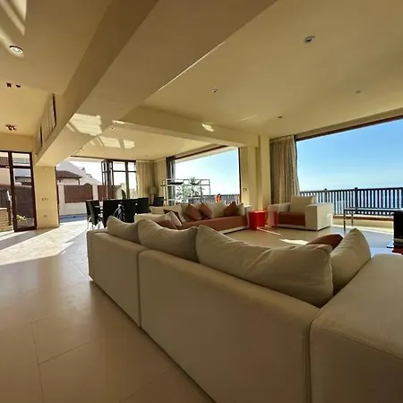 Villa Adelfas 53