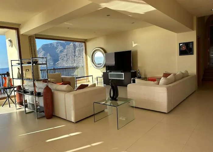 Adelfas 53 * Santiago del Teide